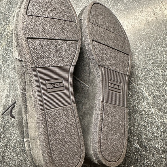 Toms Wedge Booties in Gray Size 3.5 - Picture 3 of 4